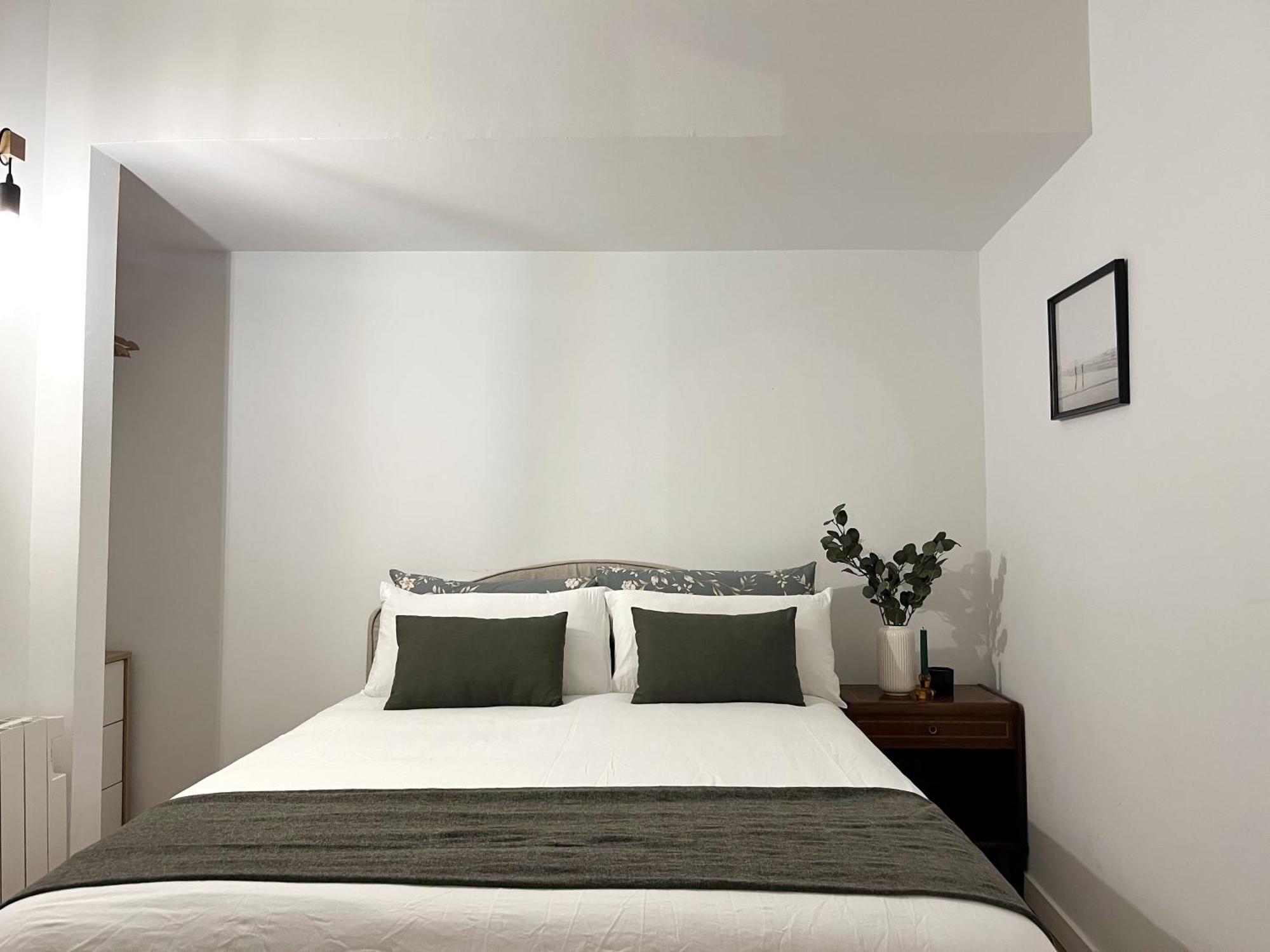 Apartamento Puerta Del Camino 5 - Patio Y Wifi Bilbao Bagian luar foto